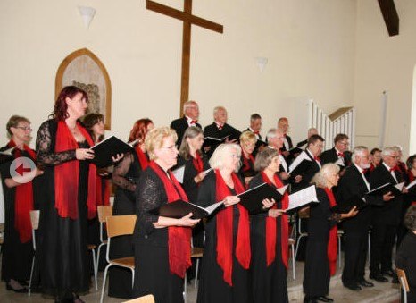 The concert choir at an earlier concert in the Rechlin-Nord church, © Konzertchor Neustrelitz e.V.