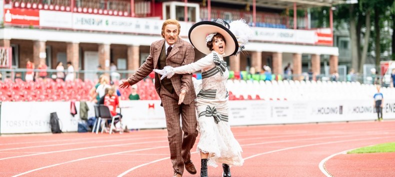 Musical at the Theater Vorpommern
Cover photo with Franziska Ringe and Felix Meusel, © Peter van Heesen