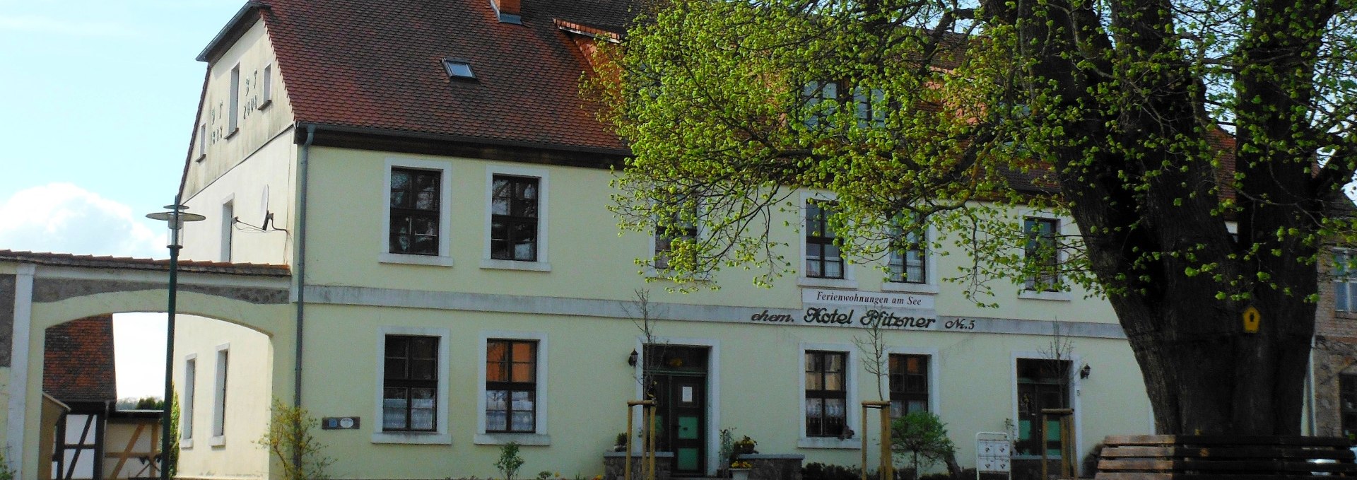 East view of the former Hotel Pfitzner, © Bernhard Pfitzner