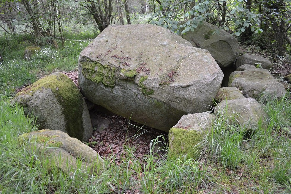 Capstones weighing tons - to this day, the construction method is not fully explained., © Lutz Werner