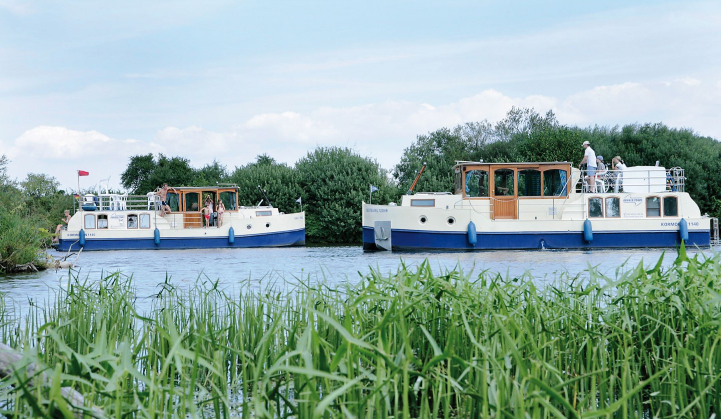 bootsfahrt-mit-einem-kormoran, © Ralf Schultheiss