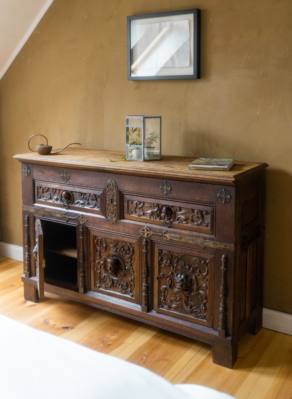 Chest of drawers and furnishings in the Zarchlin manor house, © TMV/Gross