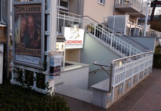 Entrance of the Kabarett Lachmöwe, © Lachmöwe