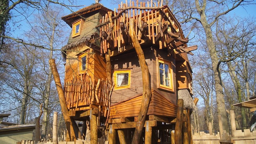 Adventure overnight stay for up to six people in the tree house at Schwerin Zoo, © Zoo Schwerin/Erika Hellmich