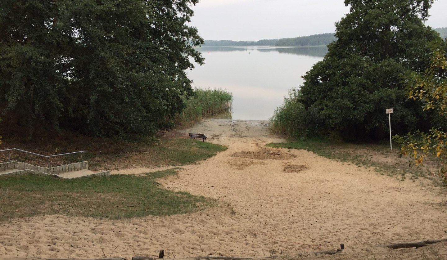 Canow bathing area with fine sandy beach, © Mecklenburgische Kleinseenplatte Touristik GmbH