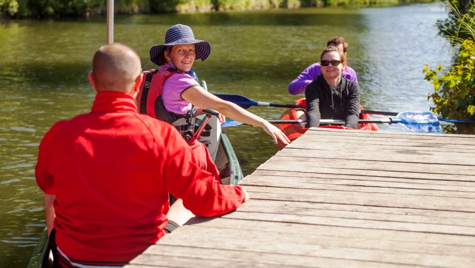 Active in the canoe on the Elde, © Gutshaus Barkow