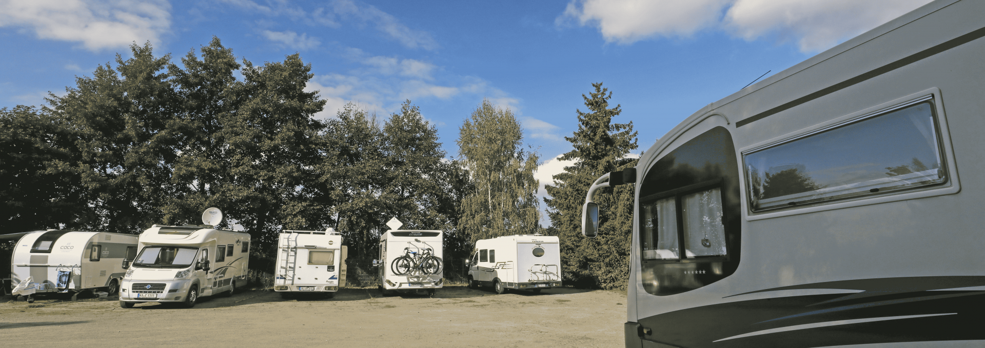 Caravans on the pitch, © TMV/Gohlke