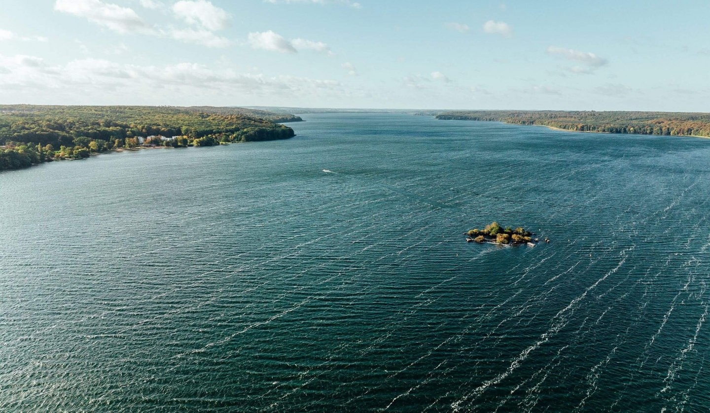 Lake Tollensesee Neubrandenburg with torpedo testing facility, © TMV/Gänsicke