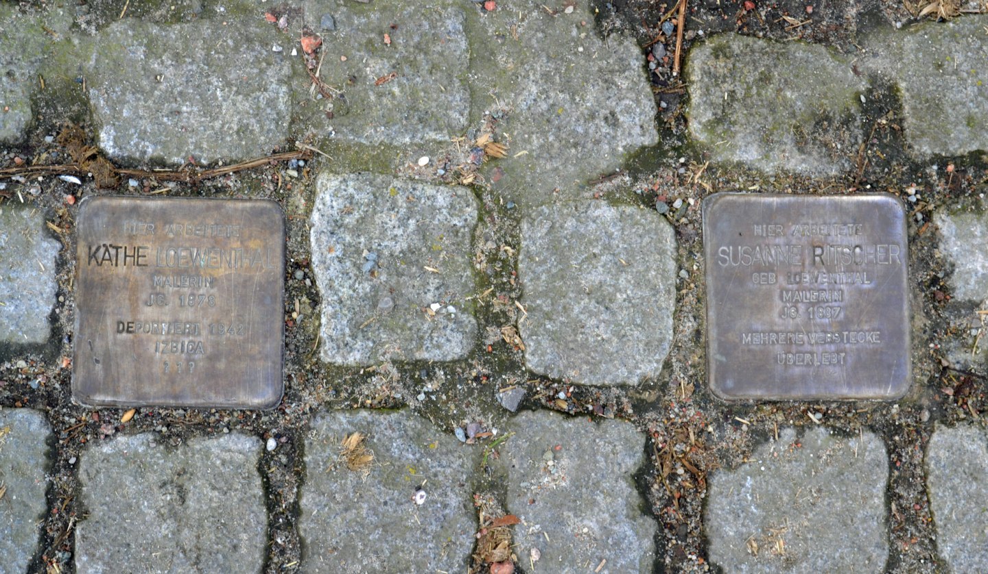 Stolpersteine by Käthe Loewenthal and Susanne Ritscher, © Hiddenseer Hafen- und Kurbetrieb