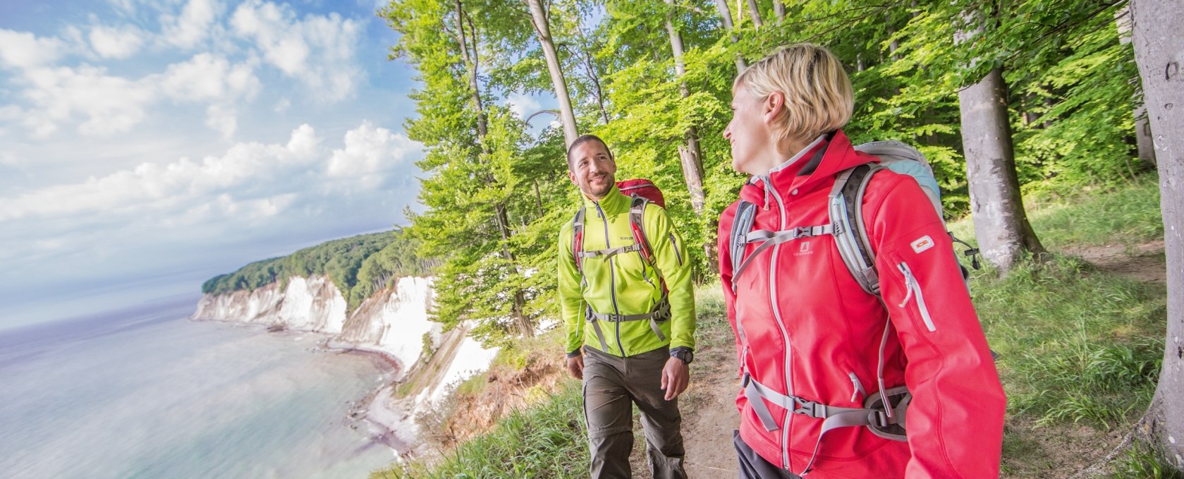 The Hochuferweg in the Jasmund National Park offers unique views of the chalk coast of Rügen, © TMV/outdoor-visions.com