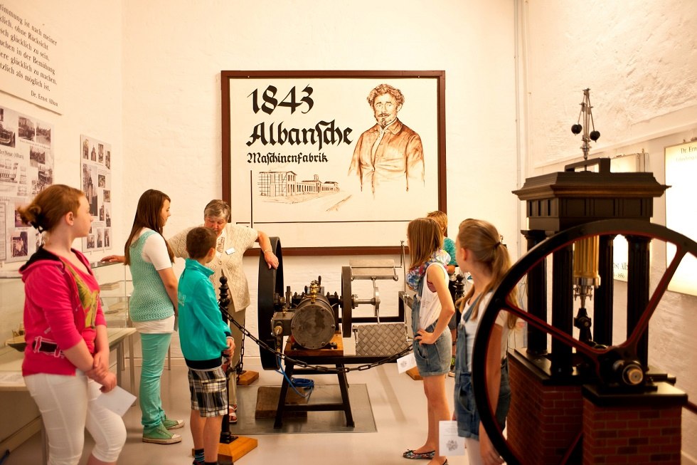 Exhibits by Dr. Ernst Alban, © Jörn Lehmann