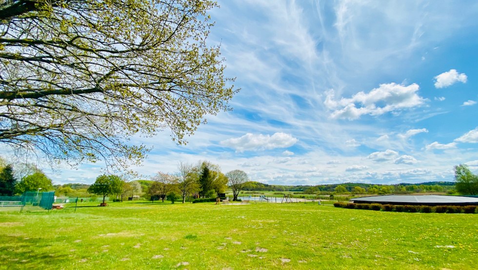 Our camping and caravan site at the natural swimming pool "Tessiner Südsee, © TFZ Tessin