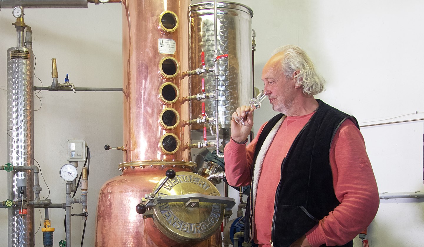 Distillates, liqueurs, ciders and direct juices made according to traditional gentle methods, © Tropfen Kontor