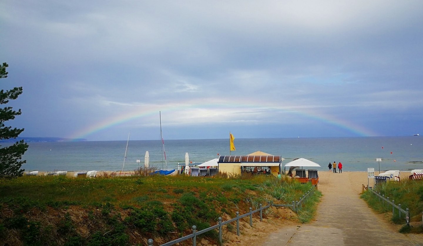 Beach bar on the beach of the Baltic Sea in Binz, © Strandbar 28