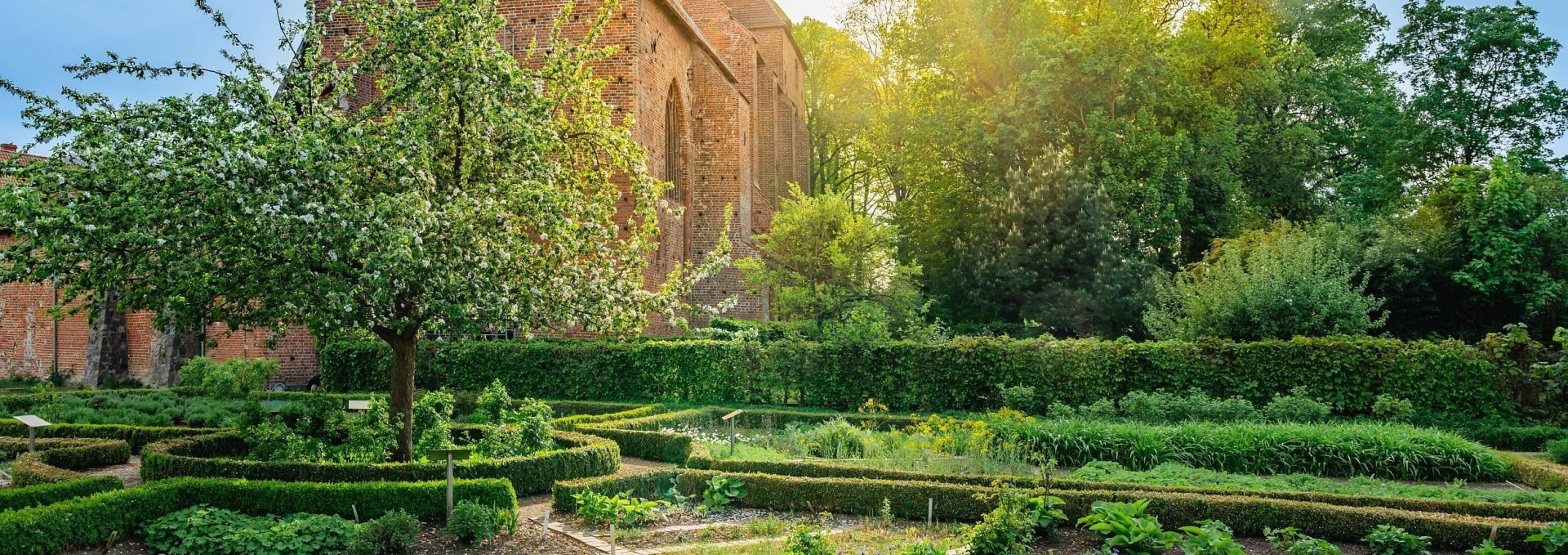 Rehna monastery garden, © TMV/Tiemann