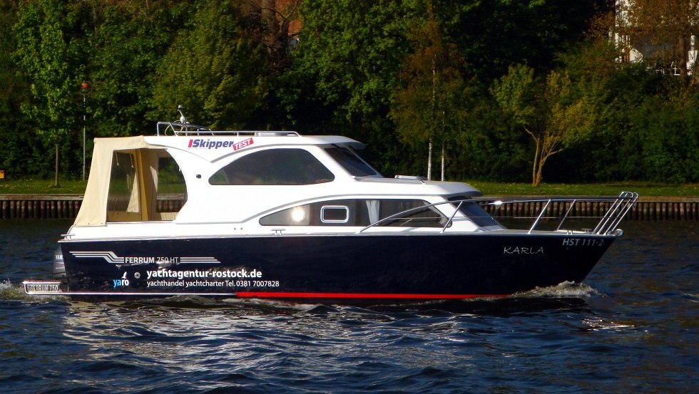 Excursion on the Warnow, © Yachtagentur Rostock