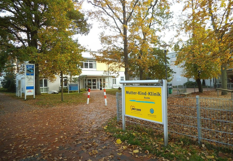 Mother-Child-Clinic Baabe - Exterior view in autumn -, © Tourismuszentrale Rügen