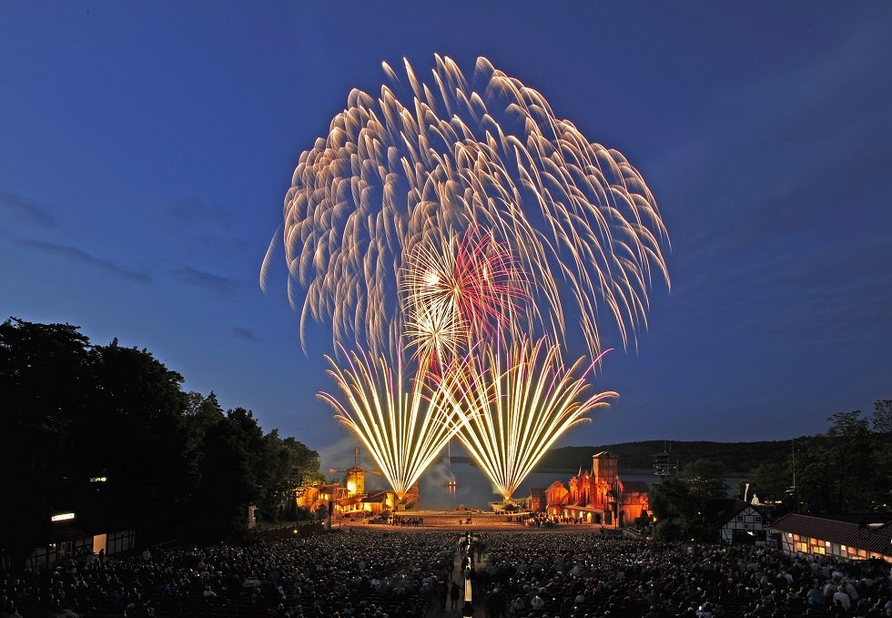 Nature stage Ralswiek - fireworks, © Störtebeker Festspiele Rügen