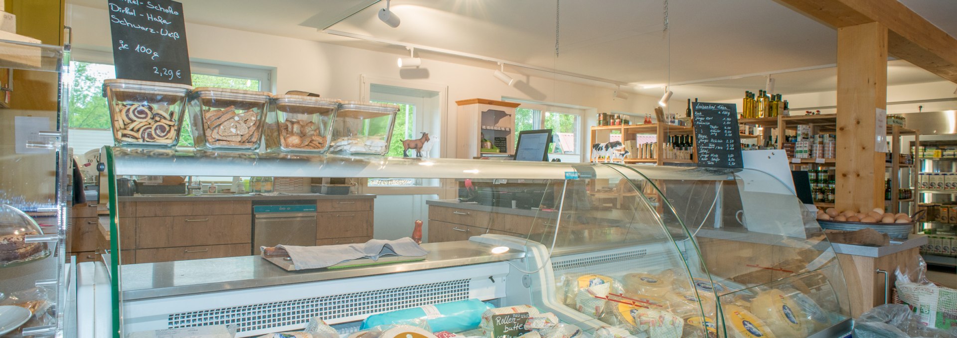 Our cheese counter, © AndreasRiedel.com