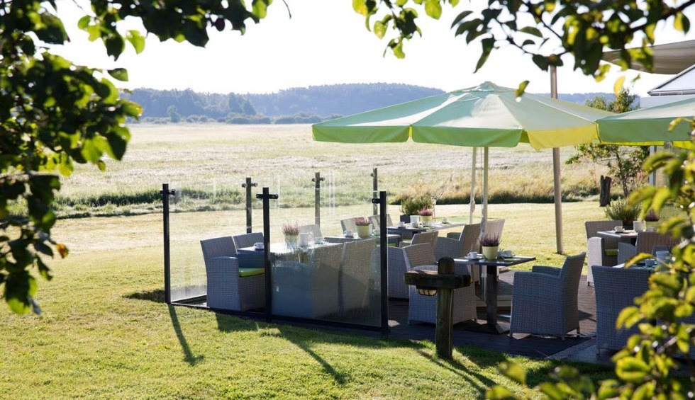 Outdoor terrace, © Hotel am Müritz-Nationalpark