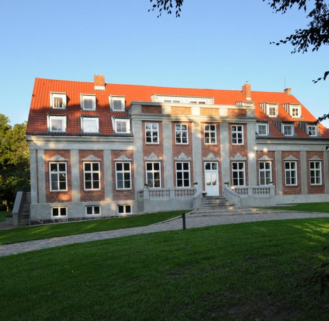 Exterior view Zicker Manor, © Gut Zicker