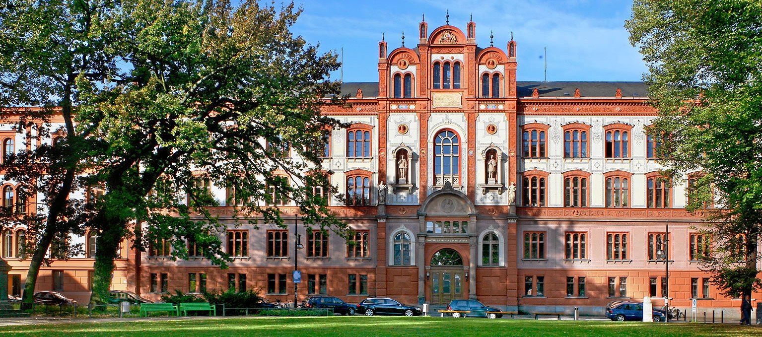 Lecture venue Main building of the University of Rostock at Universitätsplatz, © ITMZ der Universität Rostock