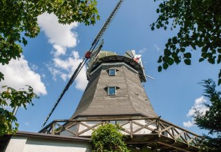 View of the idyllically situated windmill Neu Thulendorf, © Frank Burger