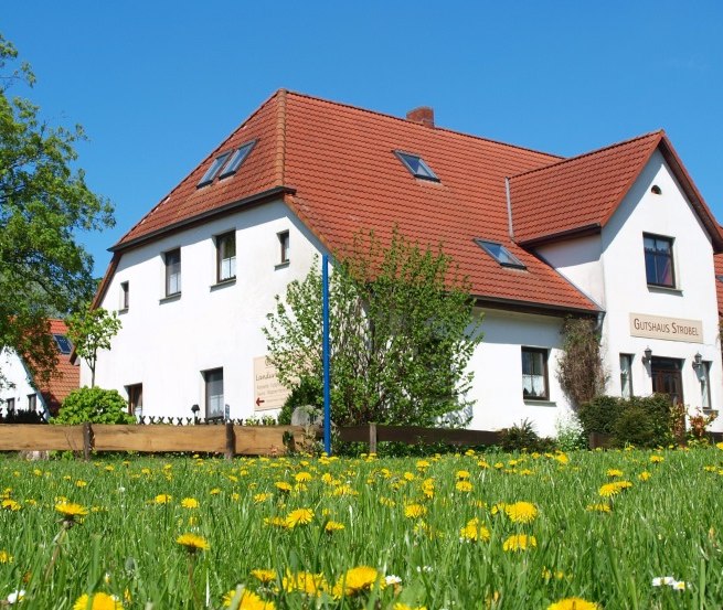 Welcome to the Strobel Manor - Experience a country vacation and enjoy wellness, © Gutshaus Strobel