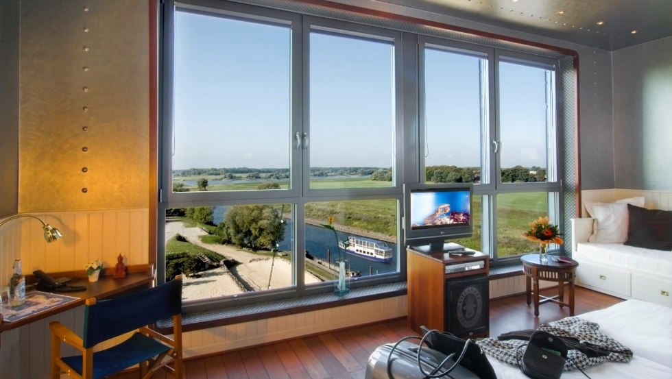 Room with a view of the Elbe Valley, © Hotel Dömitzer Hafen