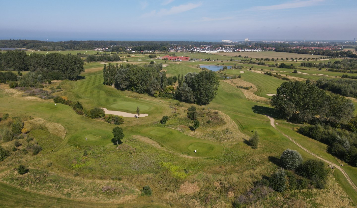 Golfanlage Warnemünde_from hole 5 to the clubhouse, © Golfanlage Warnemünde