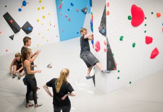 Great routes, lots of fun, great atmosphere - a hall full of new friends., © Felshelden