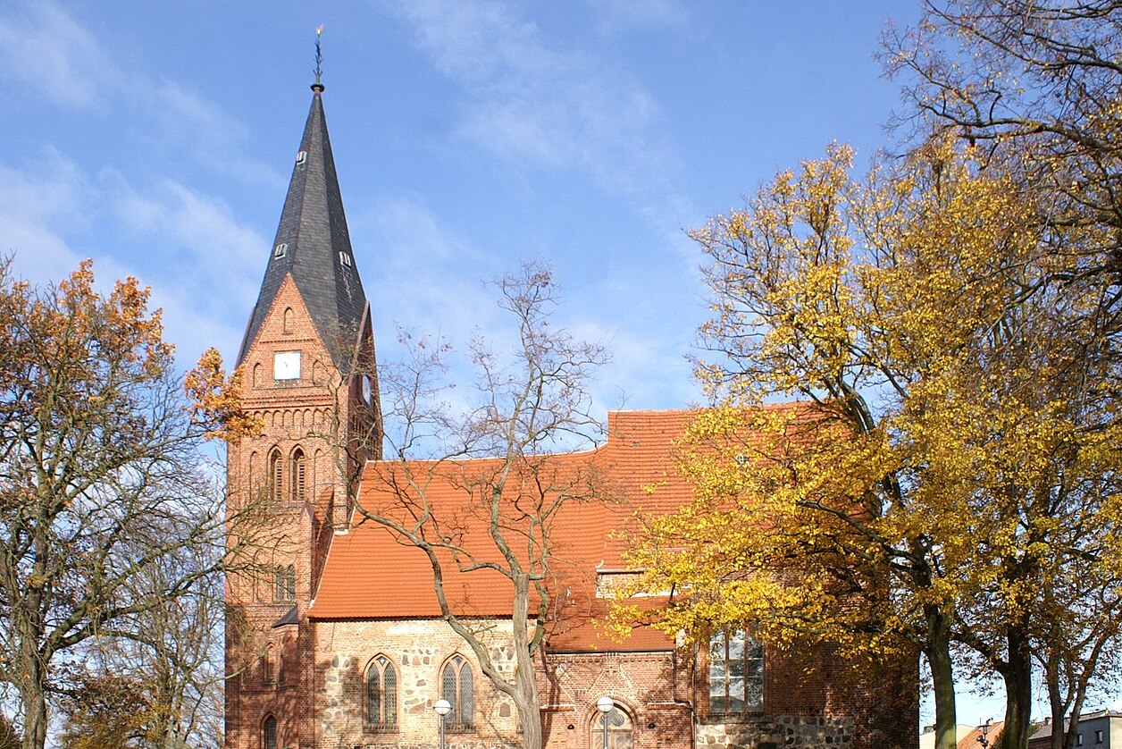 St. Bartholomew's Church Damgarten from the outside, © Erell