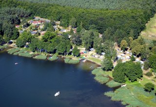 Der Platz liegt am Großen Labussee auf einer Lichtung., © Haveltourist