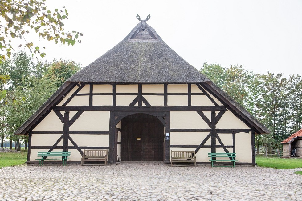 The Bechelsdorfer Schulzenhaus is one of the oldest houses in Mecklenburg-Vorpommern., © Frank Burger