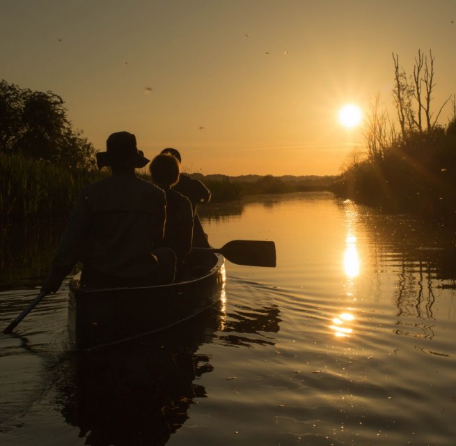 Experience the evening atmosphere on the river in a canoe, © Angelika Reifarth