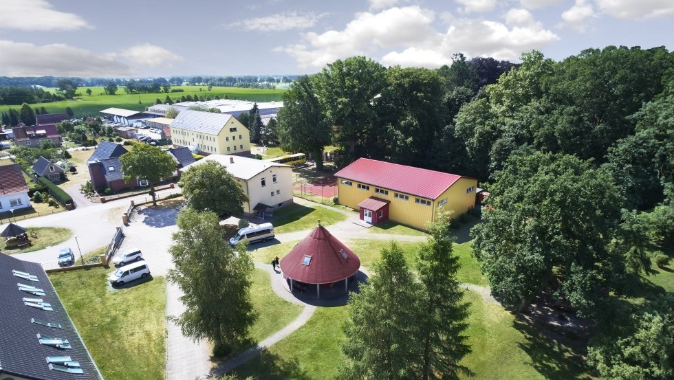 View over the plant from the air - Beaver Jesse Tours, © Cenci Goepel and Jens Warnecke