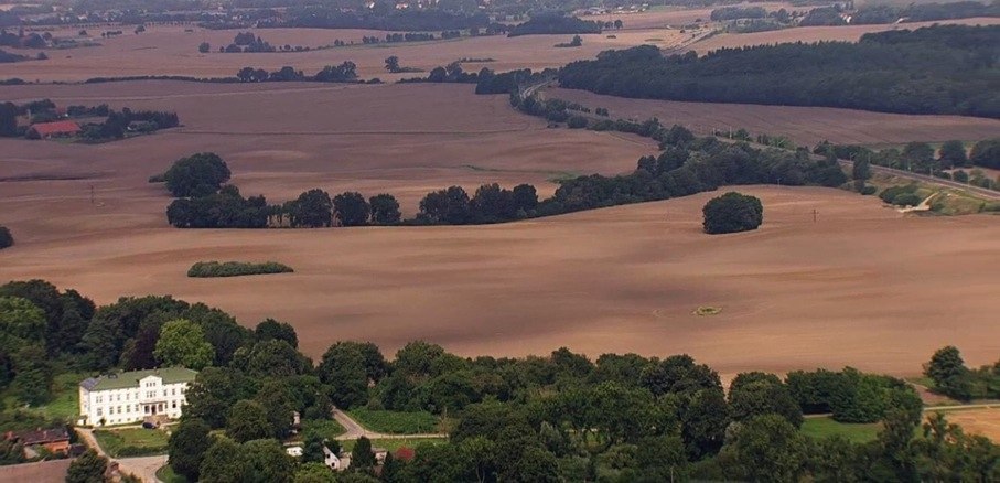 In the vastness of the Mecklenburg Pampa., © La Dersentina