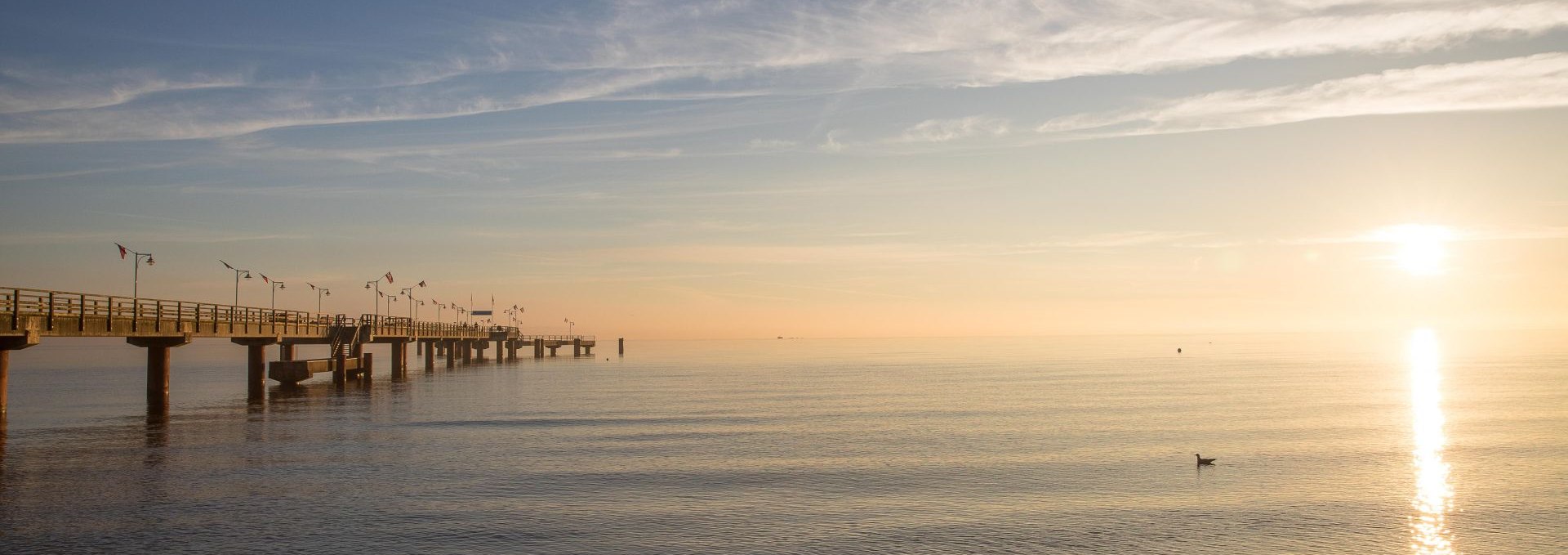 The pier in Baltic resort Goehren - especially impressive at sunrise, © KV Göhren / Stöver