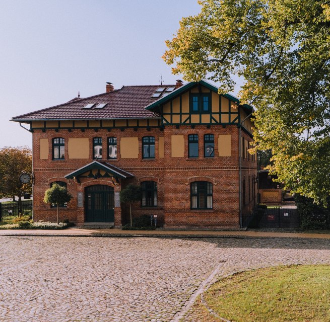 Dargun station exterior view, © BAHNHOF Dargun