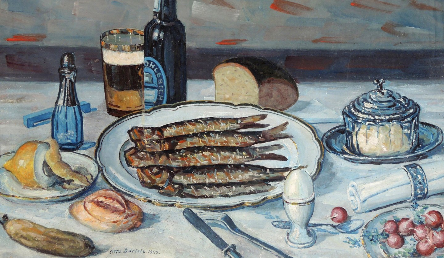 Title Amtsreport, Bartels Otto, Still life with fried herring and beer, © Kunstmsueum Schwaan