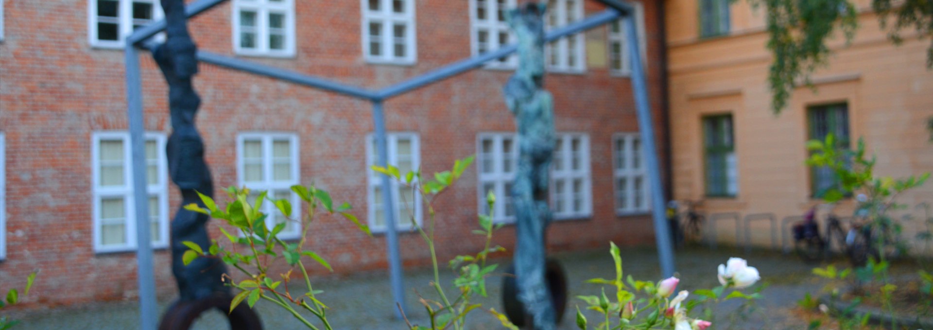 Artwork in the courtyard, © Kunstwerk im Hof des Schleswig-Holstein Haus