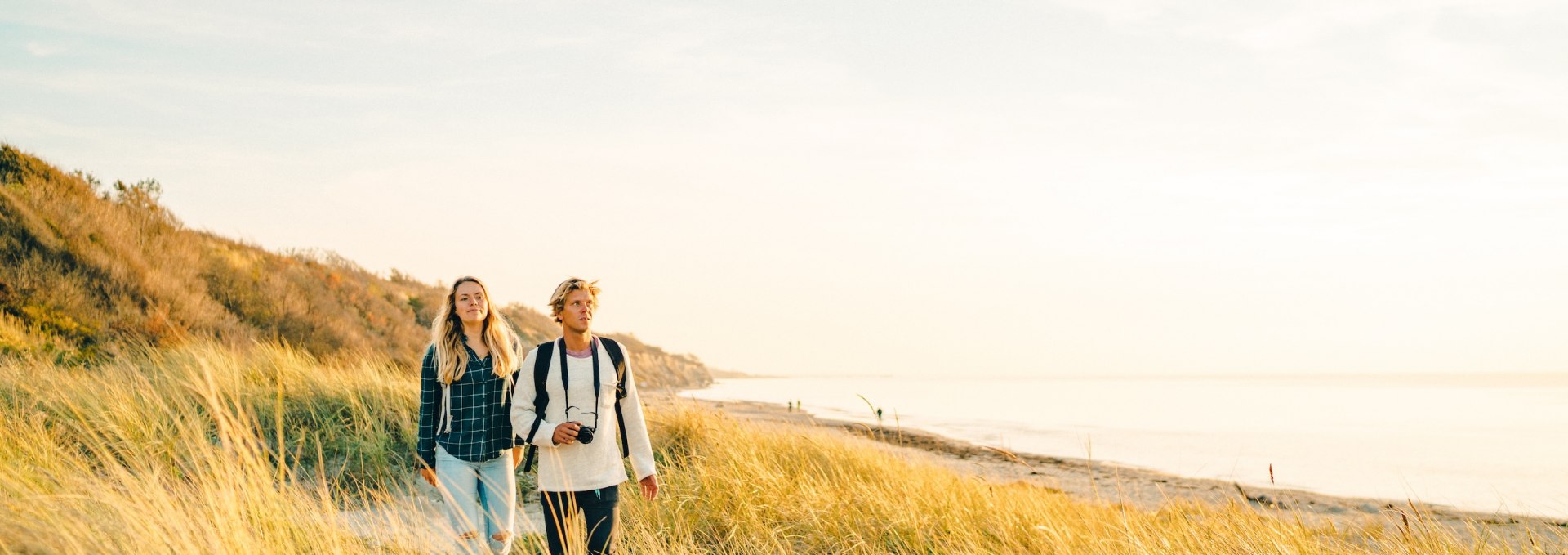 Hike along the cliffs of the Baltic seaside resort of Ahrenshoop, © TMV/Petermann