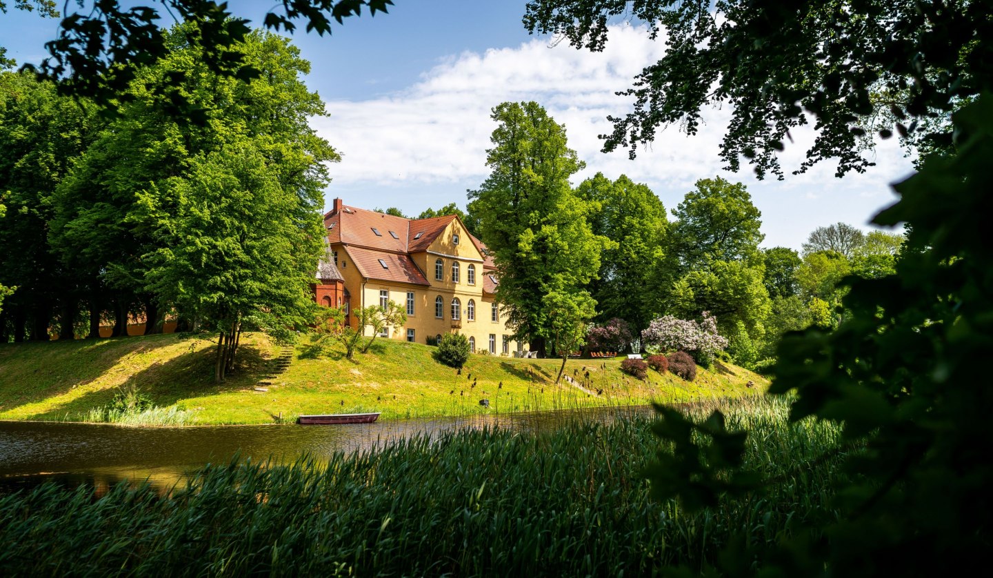 Lühburg Castle and Palace Park, © Schloss Lühburg