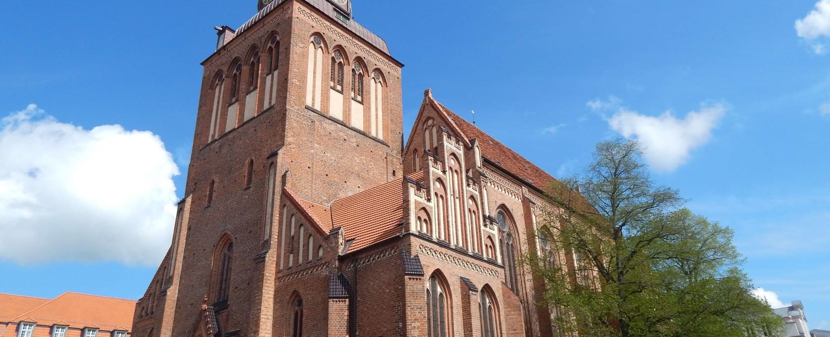 Parish church, © Dan-Petermann