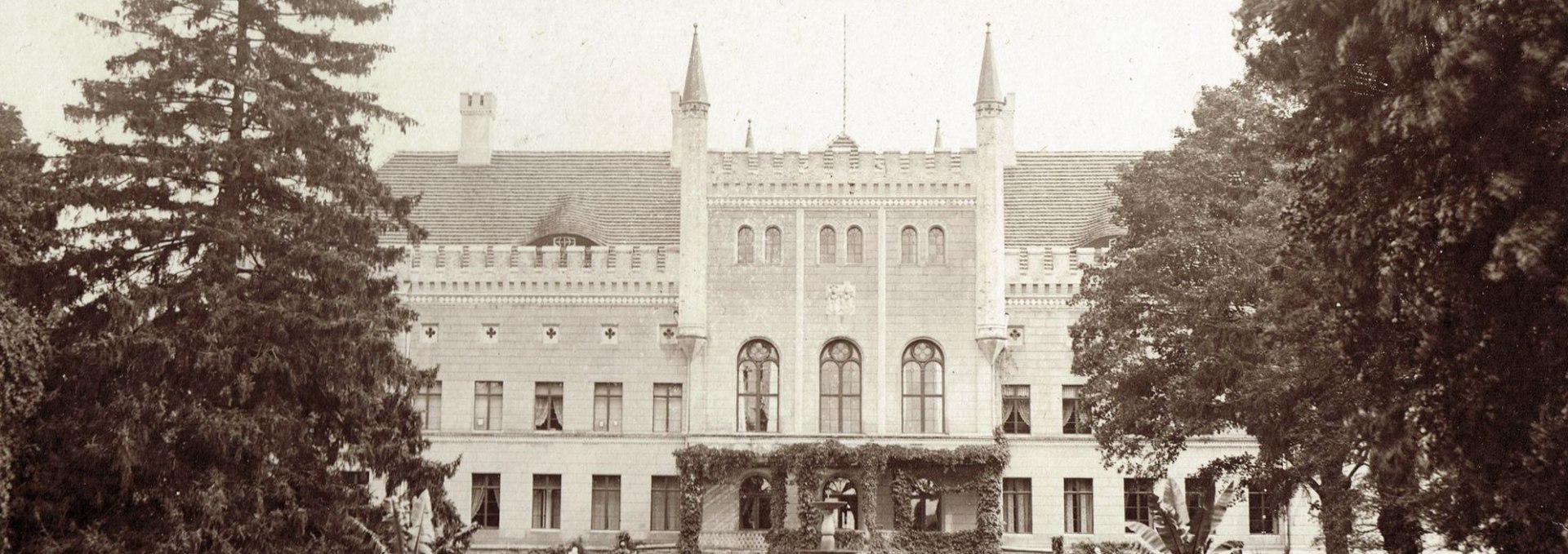 Broock Castle with Pleasureground, ca. 1895, © Christian Schmidt