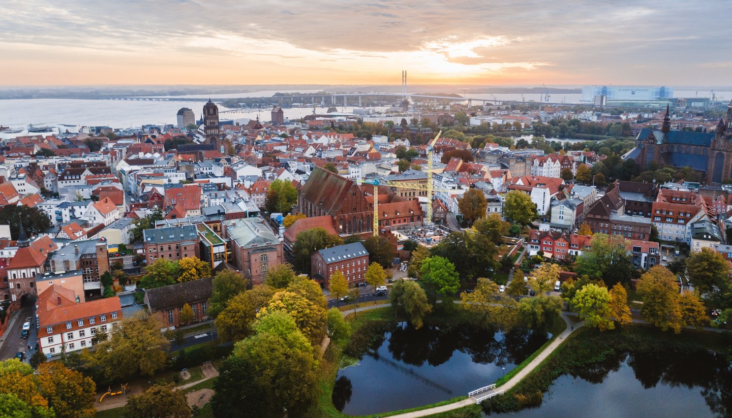 The Katharinenkloster is located in the heart of the UNESCO-protected old town of the Hanseatic city of Stralsund