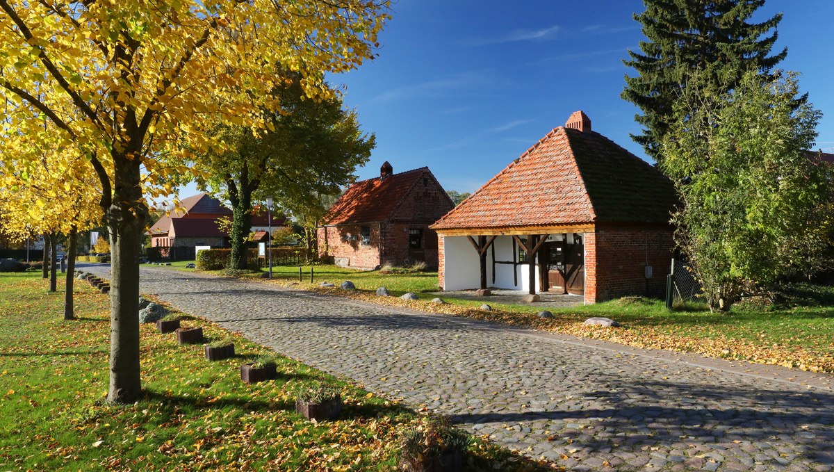 Manor smithy and manor bakery Teschow, © TMV/D. Gohlke