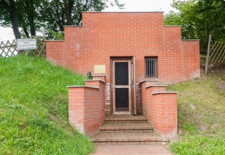 Ice cellar photographed frontally., © Frank Burger