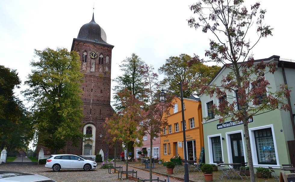 St. Jacobi church in Gingst on Rügen - entrance -, © Tourismuszentrale Rügen