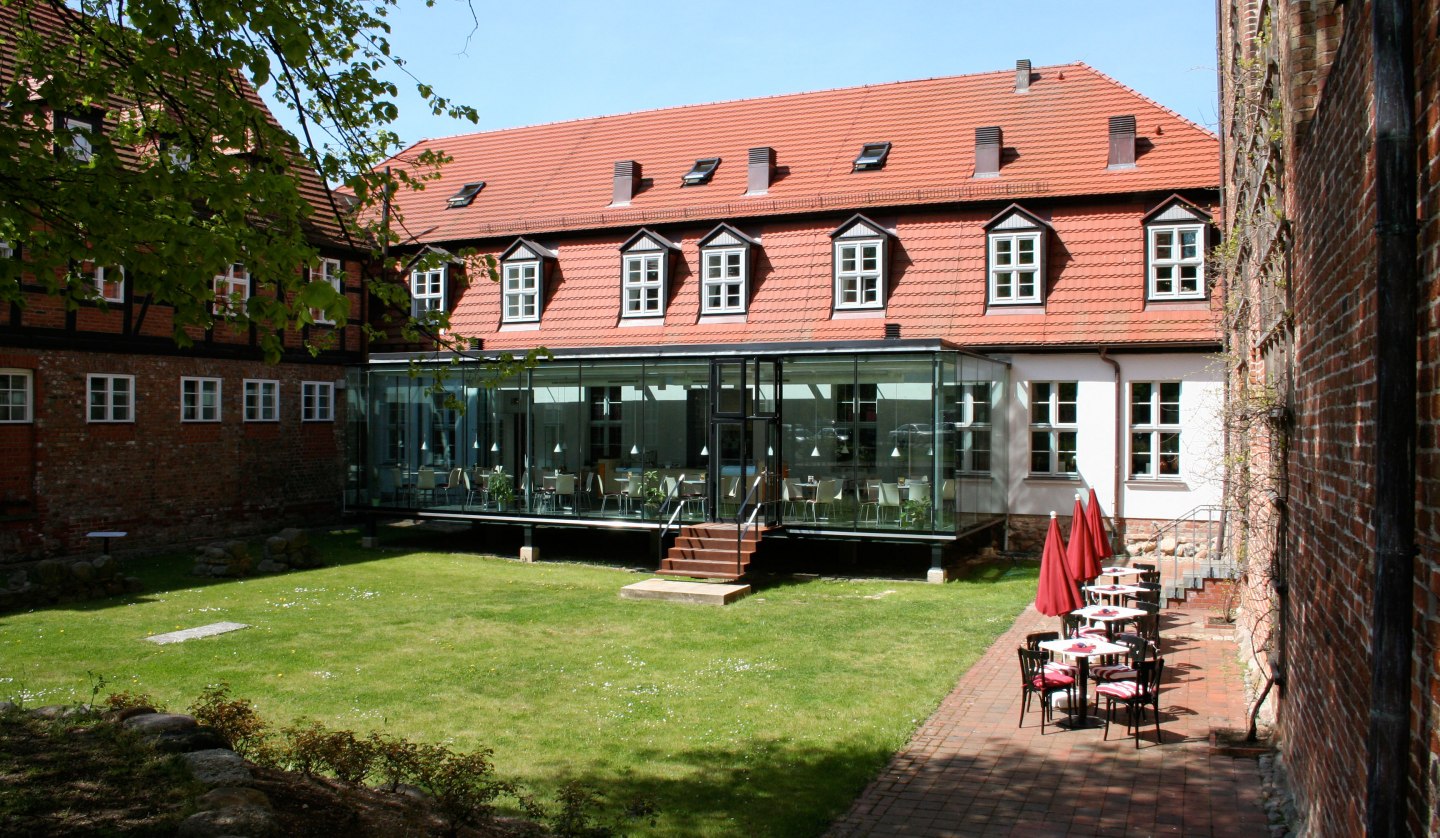 View of the monastery courtyard, © Ribnitz Damgarten